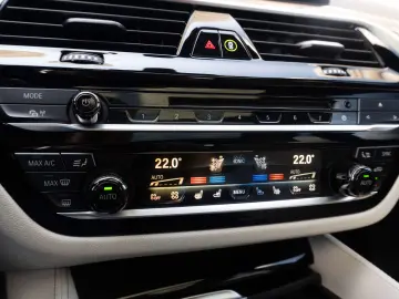 BMW 640d xDrive GT M Sport HUD Pano Air susp  H&K  masaj
