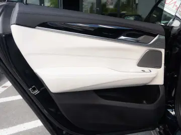 BMW 640d xDrive GT M Sport HUD Pano Air susp  H&K  masaj