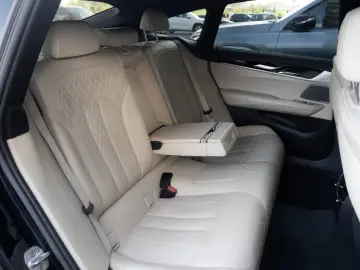 BMW 640d xDrive GT M Sport HUD Pano Air susp  H&K  masaj