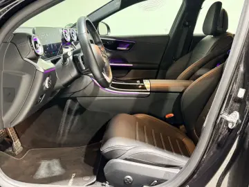 MERCEDES-BENZ C 200 4Matic AMG   Burmester Ambiente