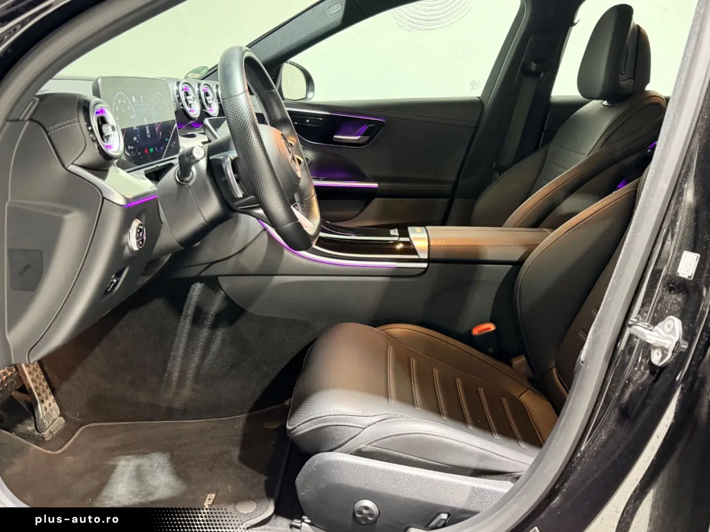 MERCEDES-BENZ C 200 4Matic AMG   Burmester Ambiente