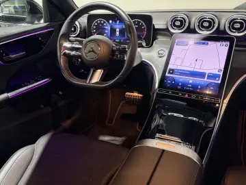 MERCEDES-BENZ C 200 4Matic AMG   Burmester Ambiente