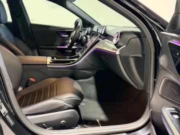 MERCEDES-BENZ C 200 4Matic AMG   Burmester Ambiente