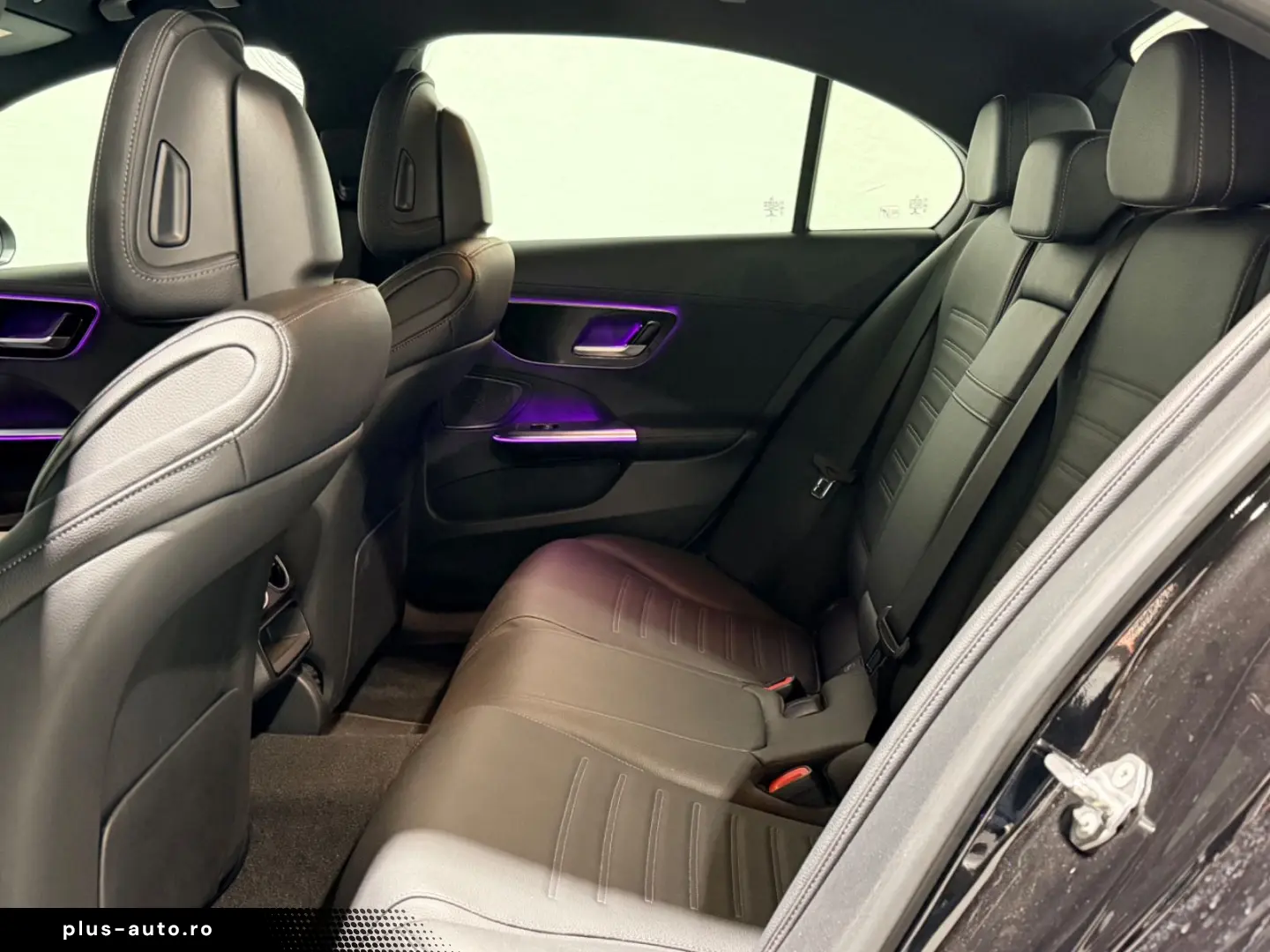 MERCEDES-BENZ C 200 4Matic AMG   Burmester Ambiente