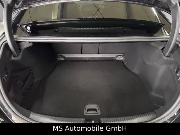 MERCEDES-BENZ C 200 4 Matic Limousine AMG Line Night Paket