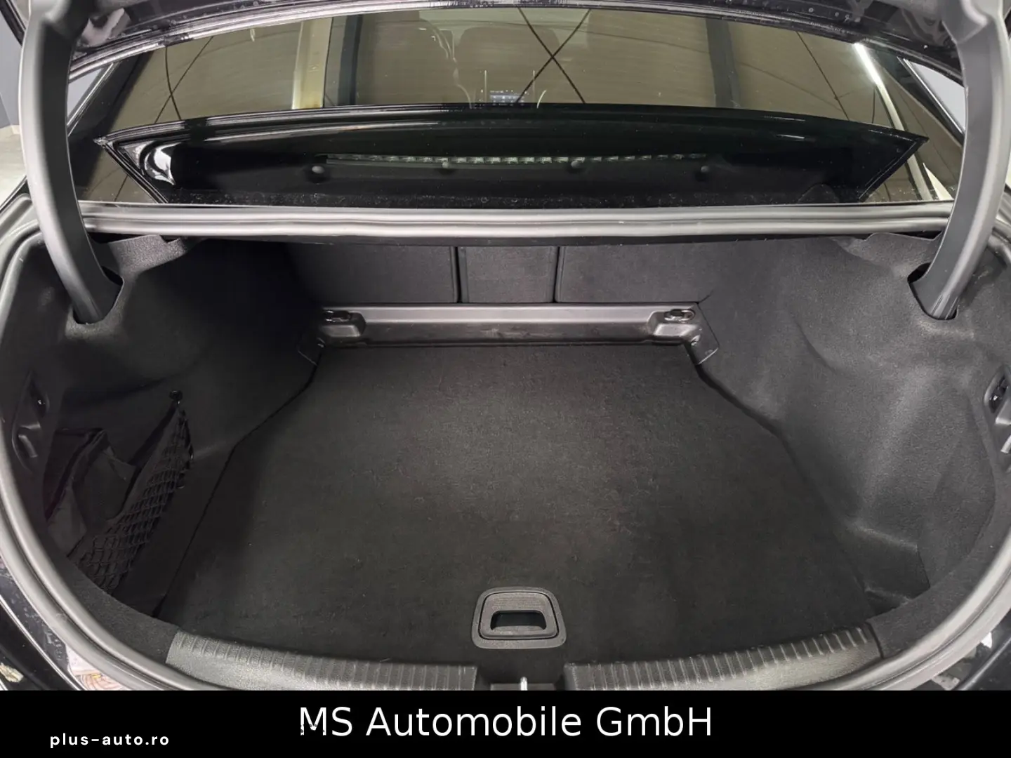 MERCEDES-BENZ C 200 4 Matic Limousine AMG Line Night Paket