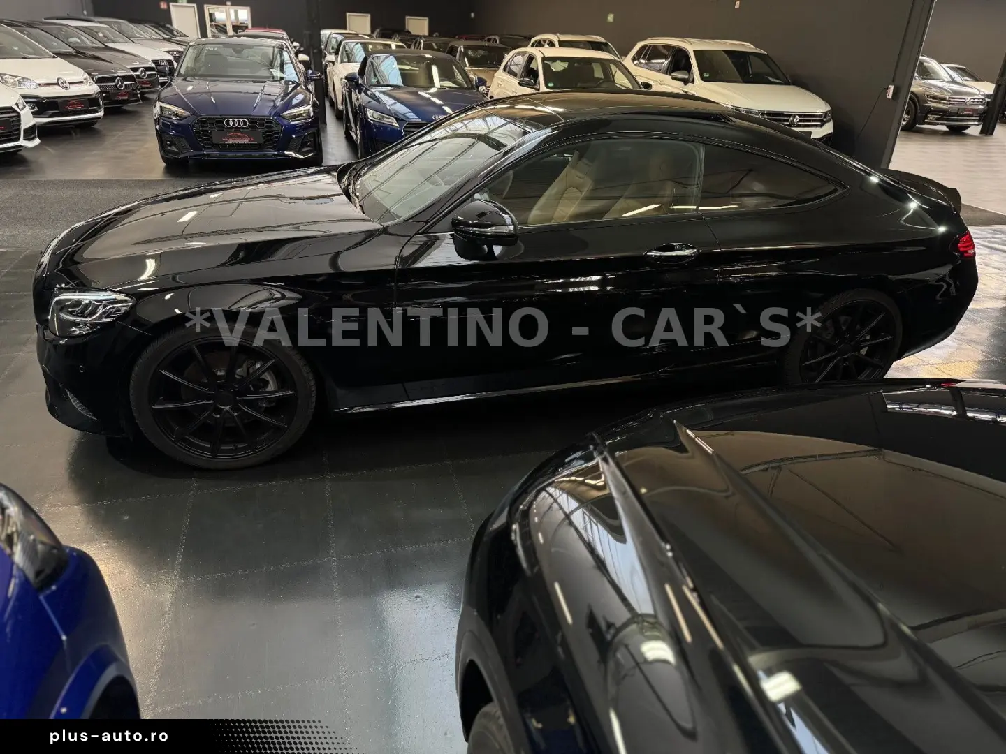 MERCEDES-BENZ C 300 Coupé AMG 4Matic Virtual Pano 360  Apple