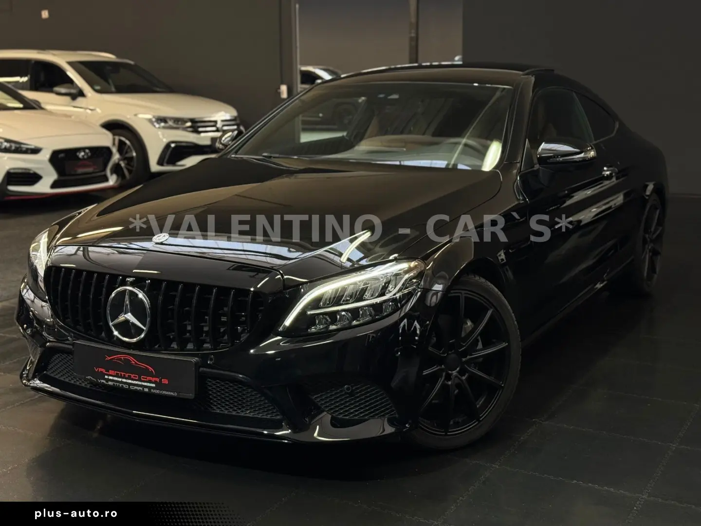 MERCEDES-BENZ C 300 Coupé AMG 4Matic Virtual Pano 360  Apple