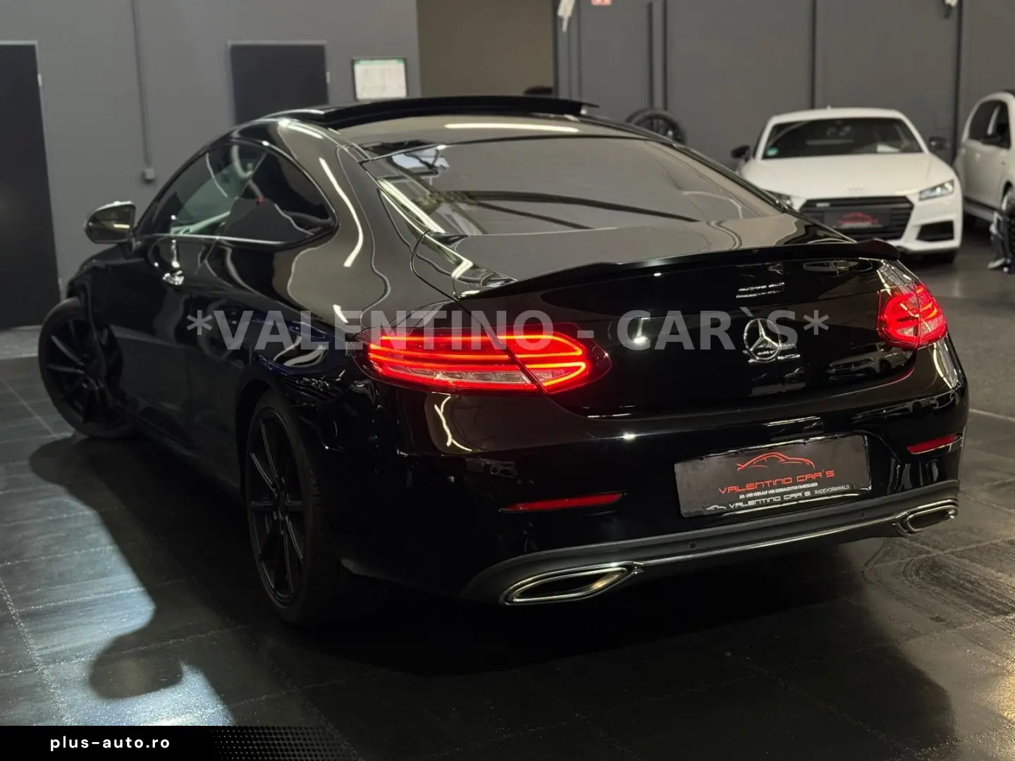 MERCEDES-BENZ C 300 Coupé AMG 4Matic Virtual Pano 360  Apple