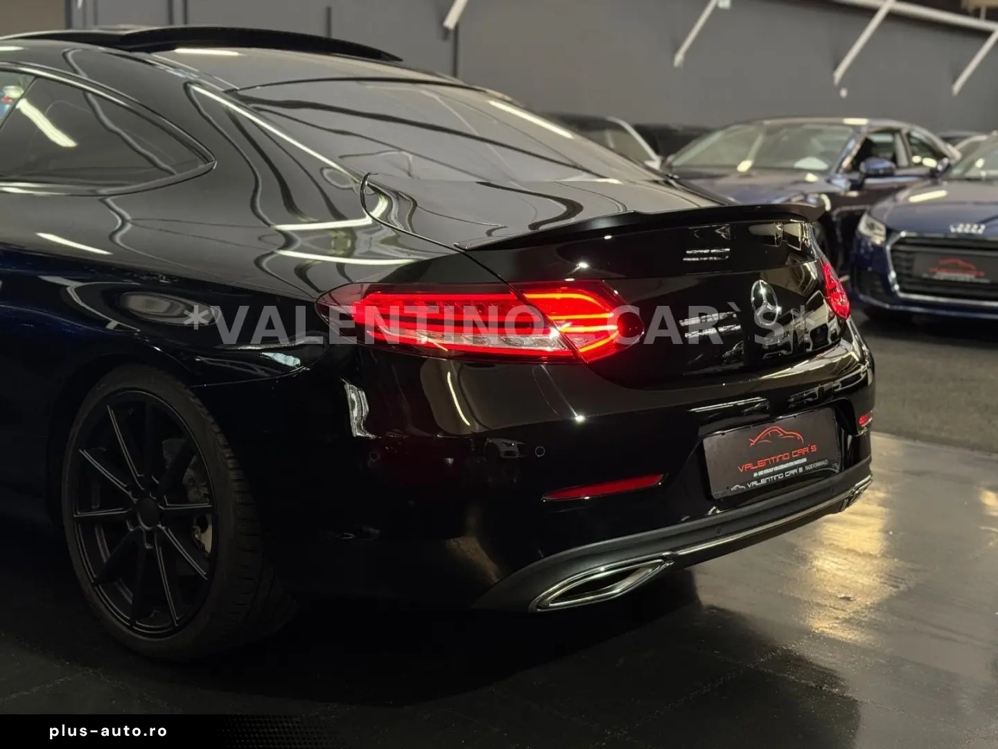 MERCEDES-BENZ C 300 Coupé AMG 4Matic Virtual Pano 360  Apple