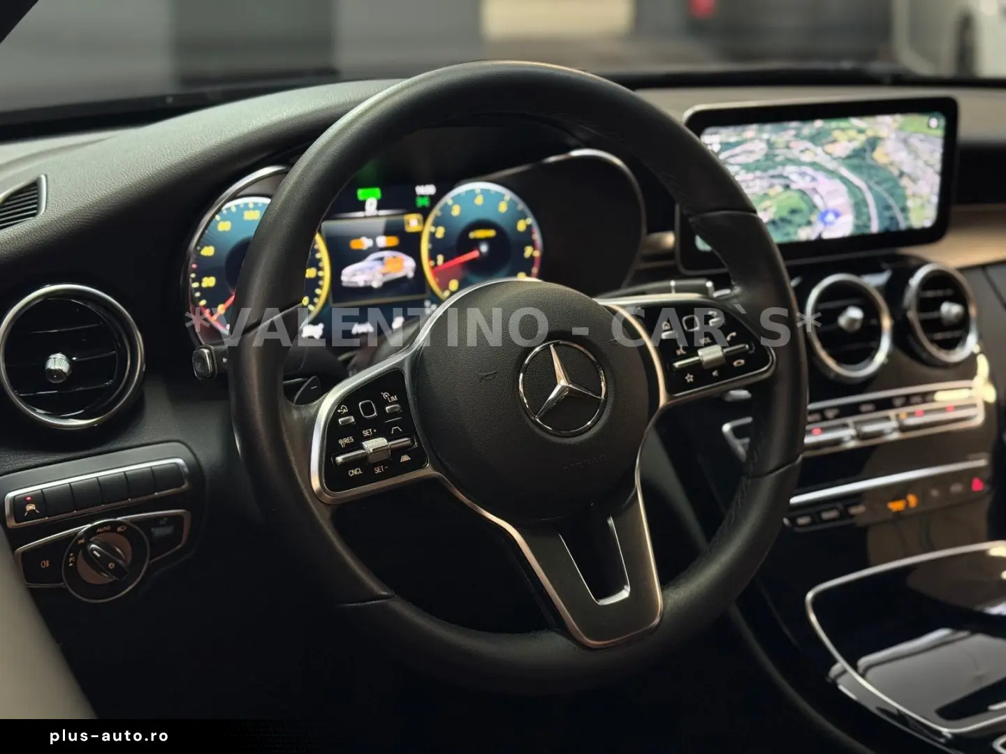 MERCEDES-BENZ C 300 Coupé AMG 4Matic Virtual Pano 360  Apple