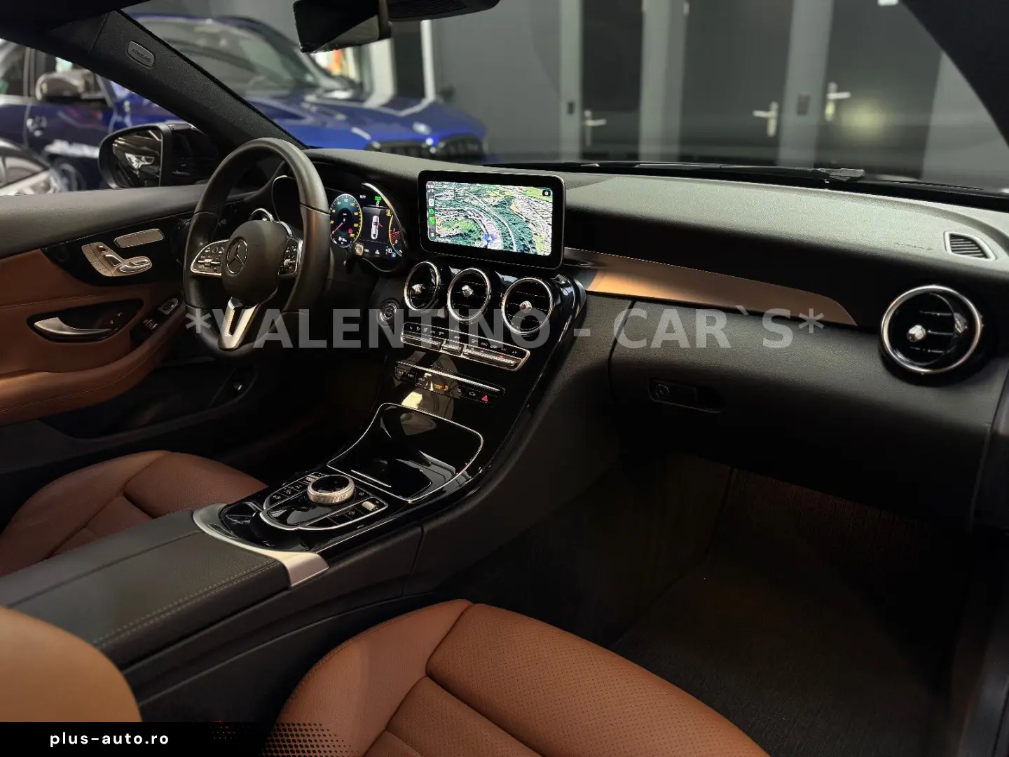 MERCEDES-BENZ C 300 Coupé AMG 4Matic Virtual Pano 360  Apple