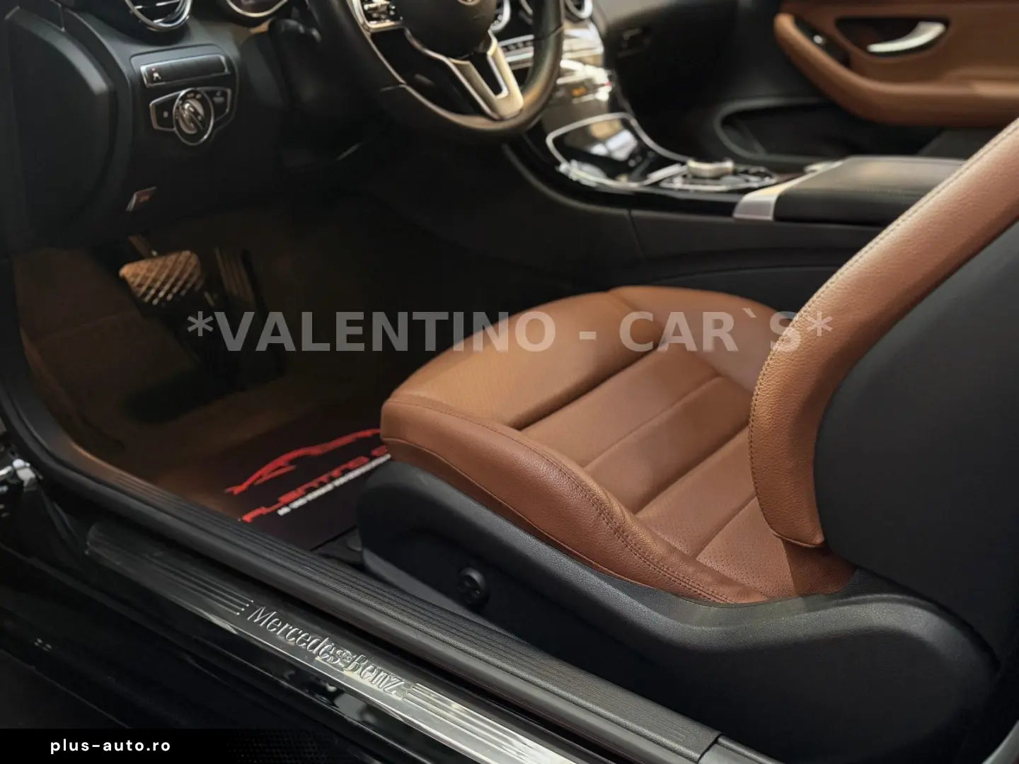 MERCEDES-BENZ C 300 Coupé AMG 4Matic Virtual Pano 360  Apple