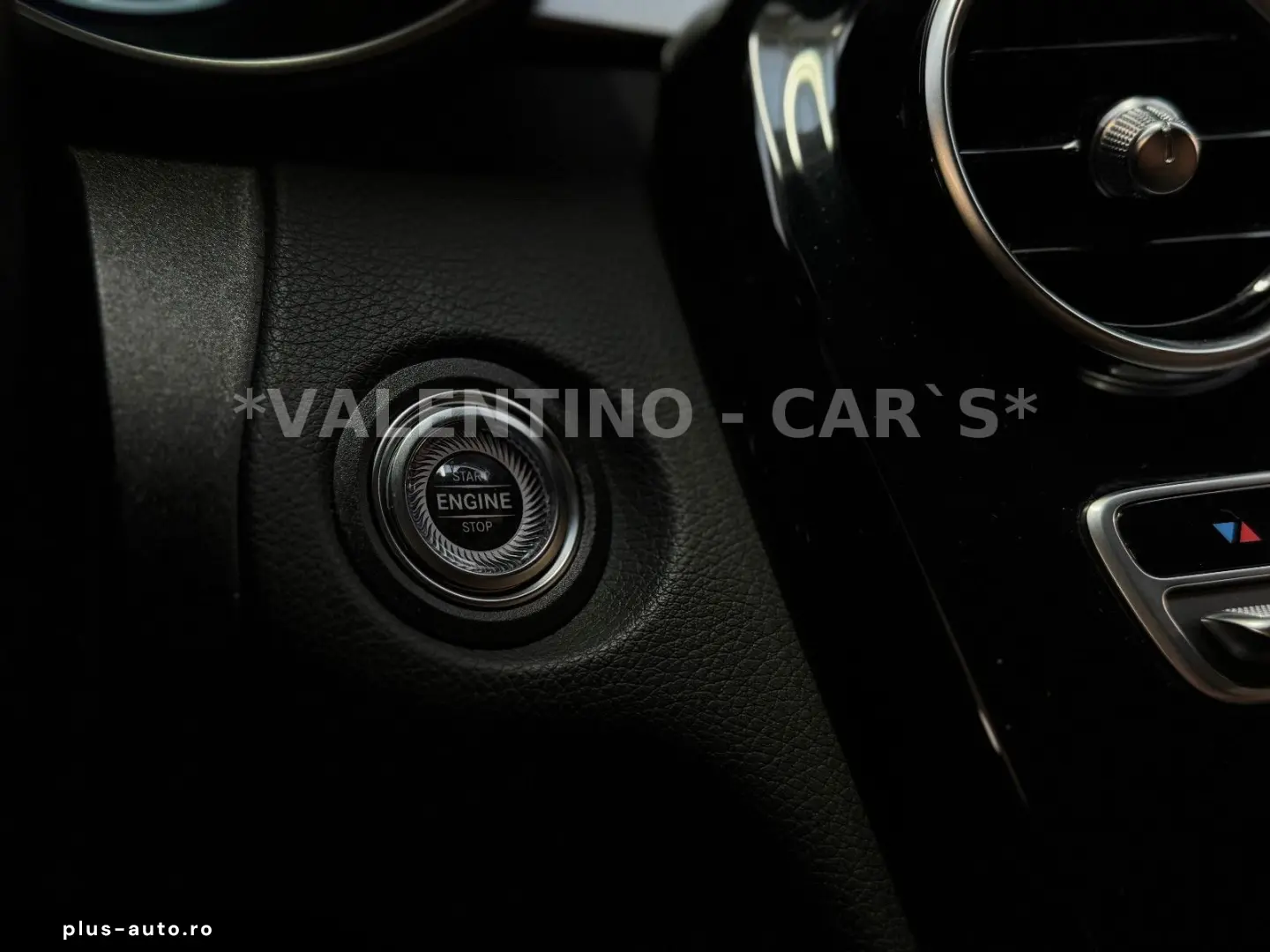 MERCEDES-BENZ C 300 Coupé AMG 4Matic Virtual Pano 360  Apple