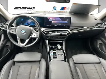 BMW i4 eDrive35