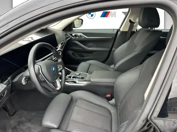 BMW i4 eDrive35
