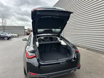 BMW i4 eDrive35