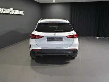 Mercedes-Benz GLA 35 AMG 4M AMG 360 MULTIB.DIST.PANO NIGHT
