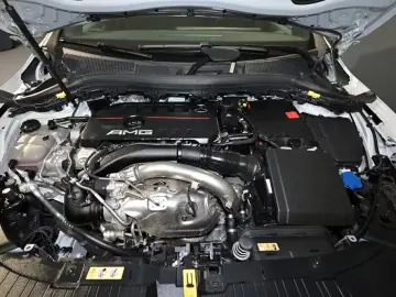 Mercedes-Benz GLA 35 AMG 4M AMG 360 MULTIB.DIST.PANO NIGHT
