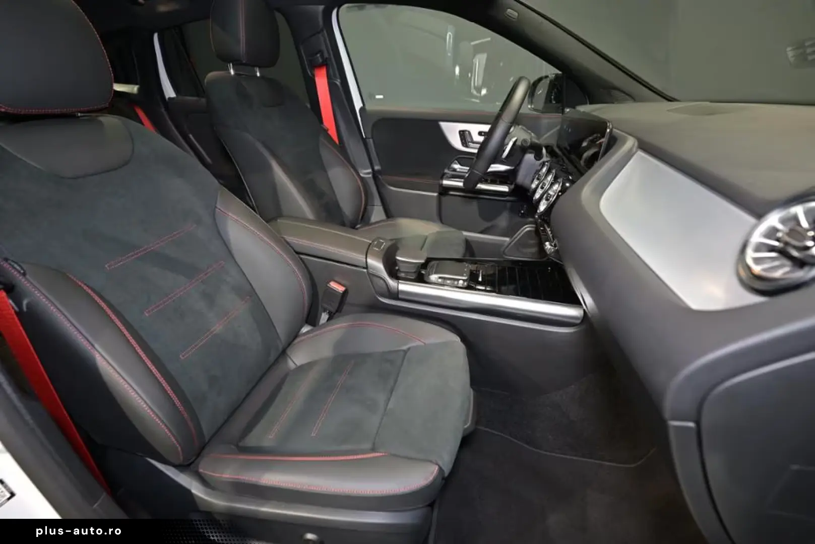Mercedes-Benz GLA 35 AMG 4M AMG 360 MULTIB.DIST.PANO NIGHT