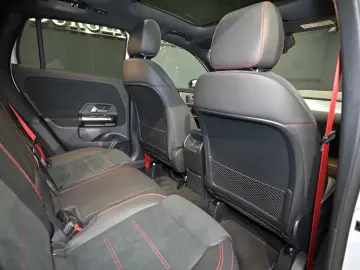 Mercedes-Benz GLA 35 AMG 4M AMG 360 MULTIB.DIST.PANO NIGHT