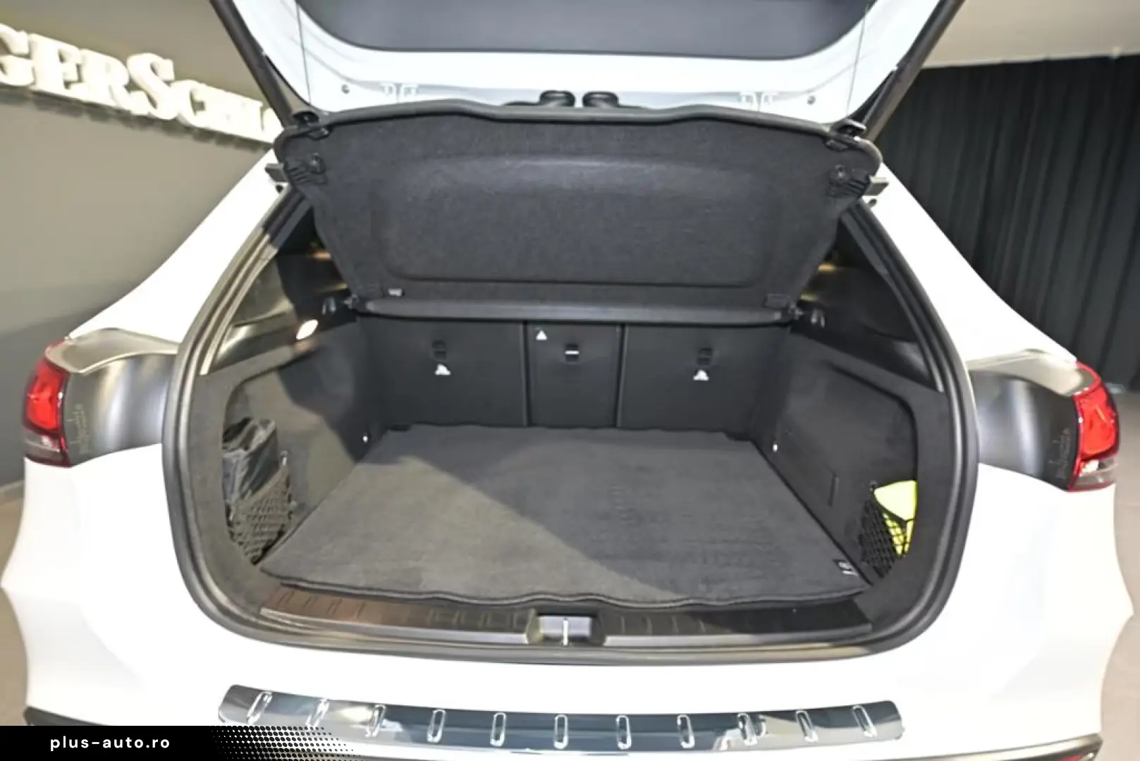 Mercedes-Benz GLA 35 AMG 4M AMG 360 MULTIB.DIST.PANO NIGHT