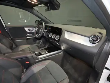 Mercedes-Benz GLA 35 AMG 4M AMG 360 MULTIB.DIST.PANO NIGHT