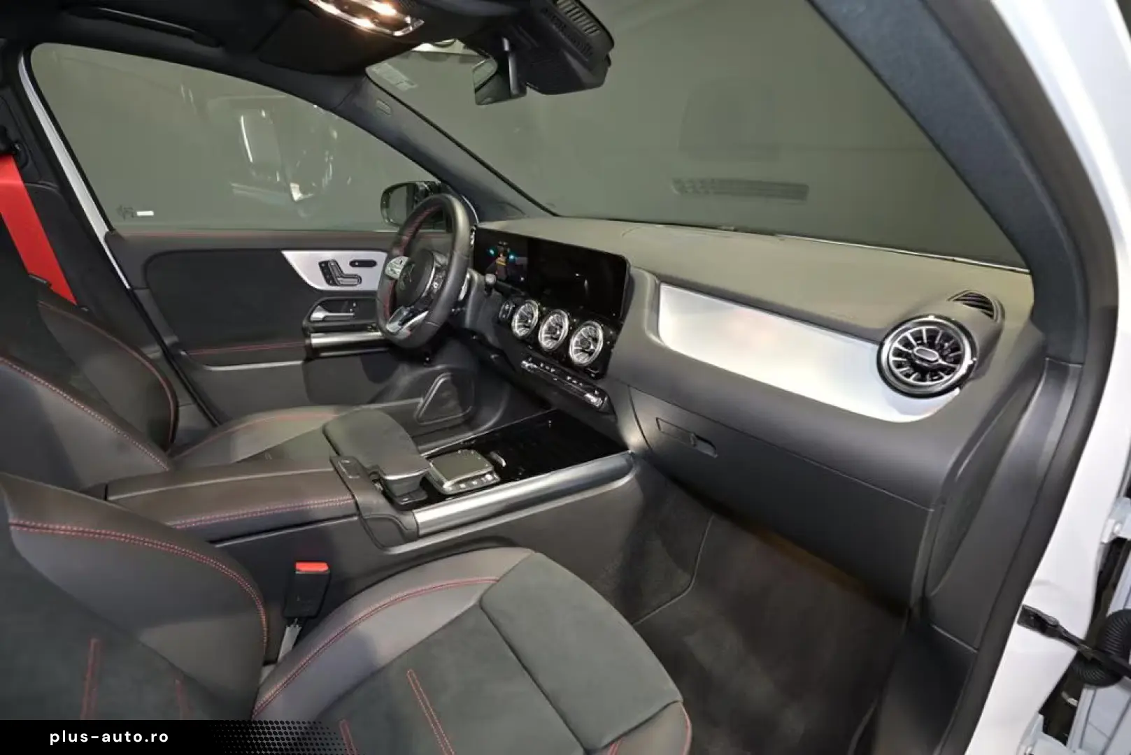 Mercedes-Benz GLA 35 AMG 4M AMG 360 MULTIB.DIST.PANO NIGHT