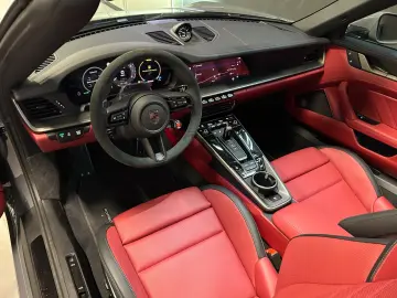 Porsche 992 .2 Turbo S Cabrio PASM BURMESTER