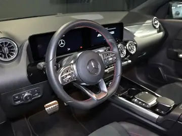 Mercedes-Benz GLA 35AMG 4M PANO AHK MULTIB KEYL RFK