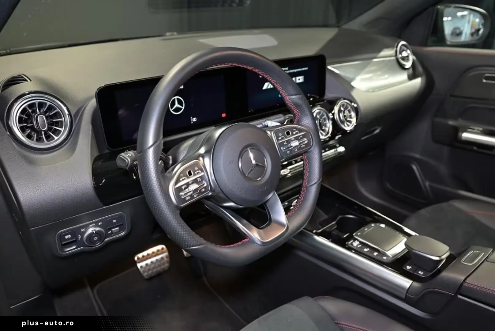 Mercedes-Benz GLA 35AMG 4M PANO AHK MULTIB KEYL RFK