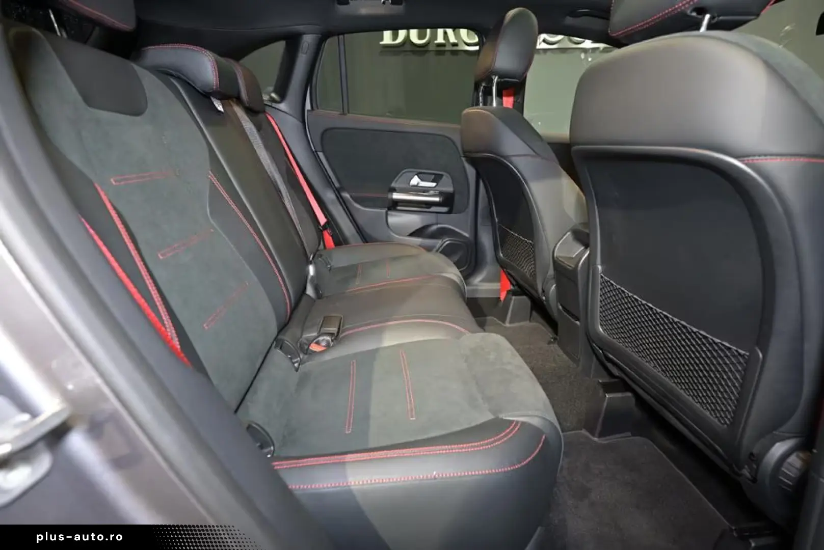 Mercedes-Benz GLA 35AMG 4M PANO AHK MULTIB KEYL RFK