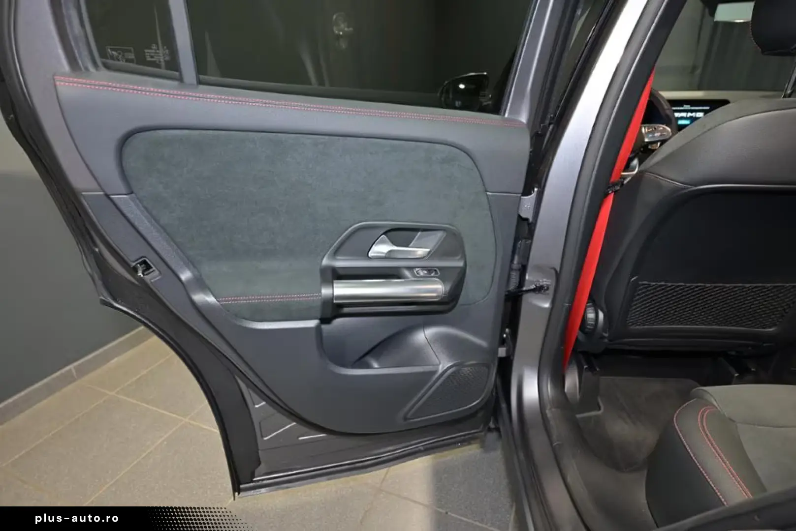 Mercedes-Benz GLA 35AMG 4M PANO AHK MULTIB KEYL RFK