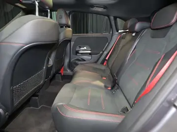 Mercedes-Benz GLA 35AMG 4M PANO AHK MULTIB KEYL RFK