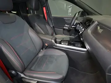 Mercedes-Benz GLA 35AMG 4M PANO AHK MULTIB KEYL RFK