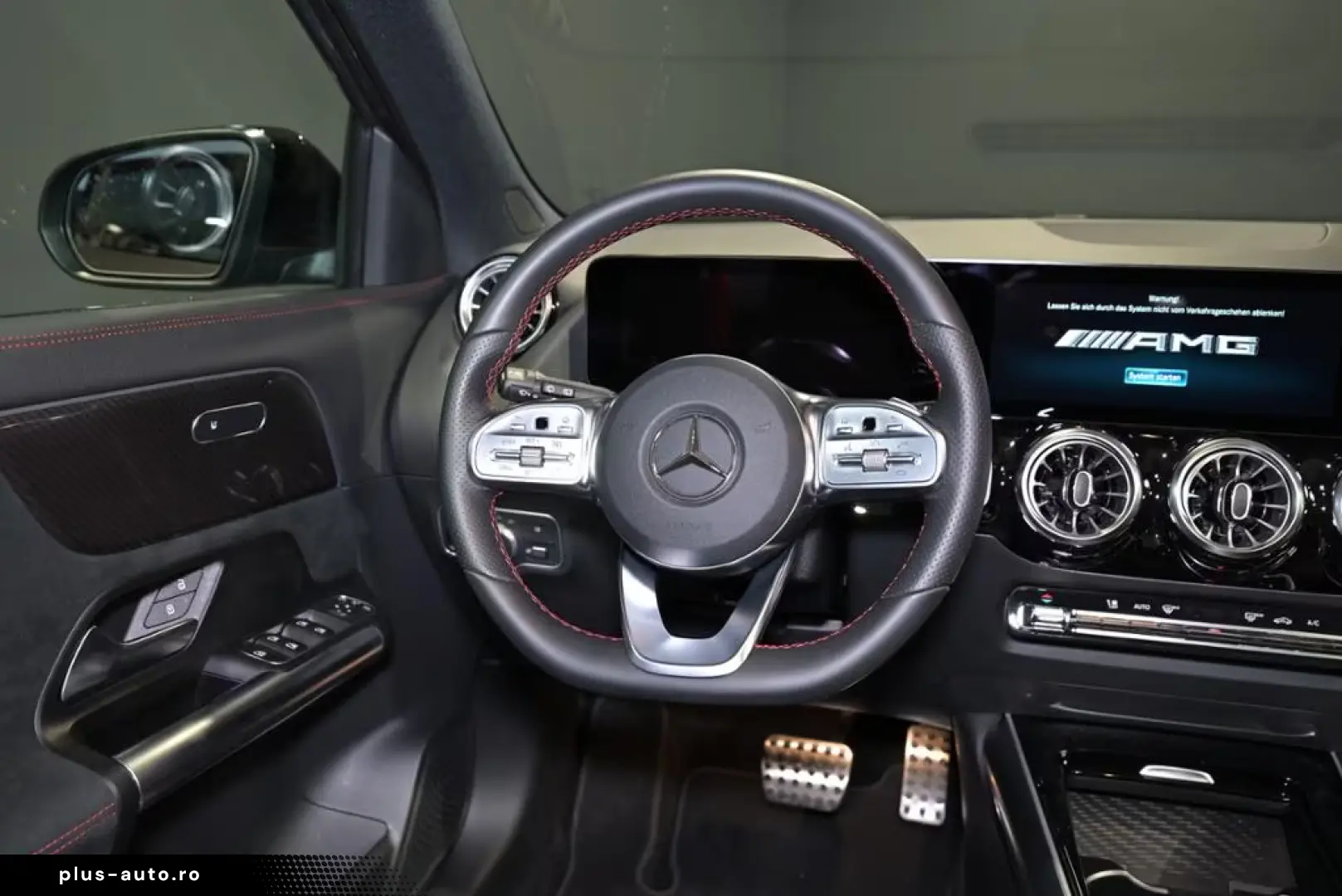 Mercedes-Benz GLA 35AMG 4M PANO AHK MULTIB KEYL RFK