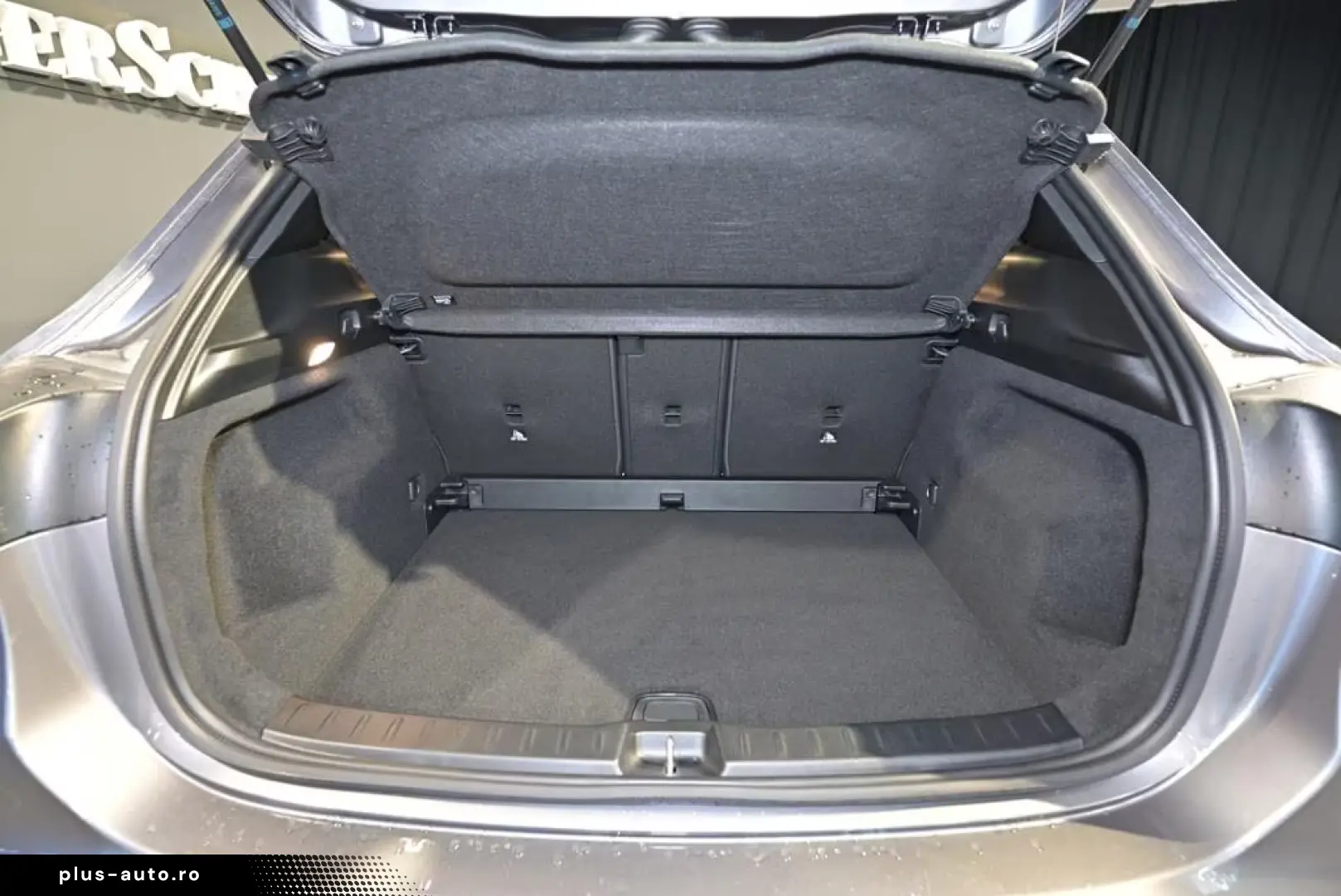 Mercedes-Benz GLA 35AMG 4M PANO AHK MULTIB KEYL RFK