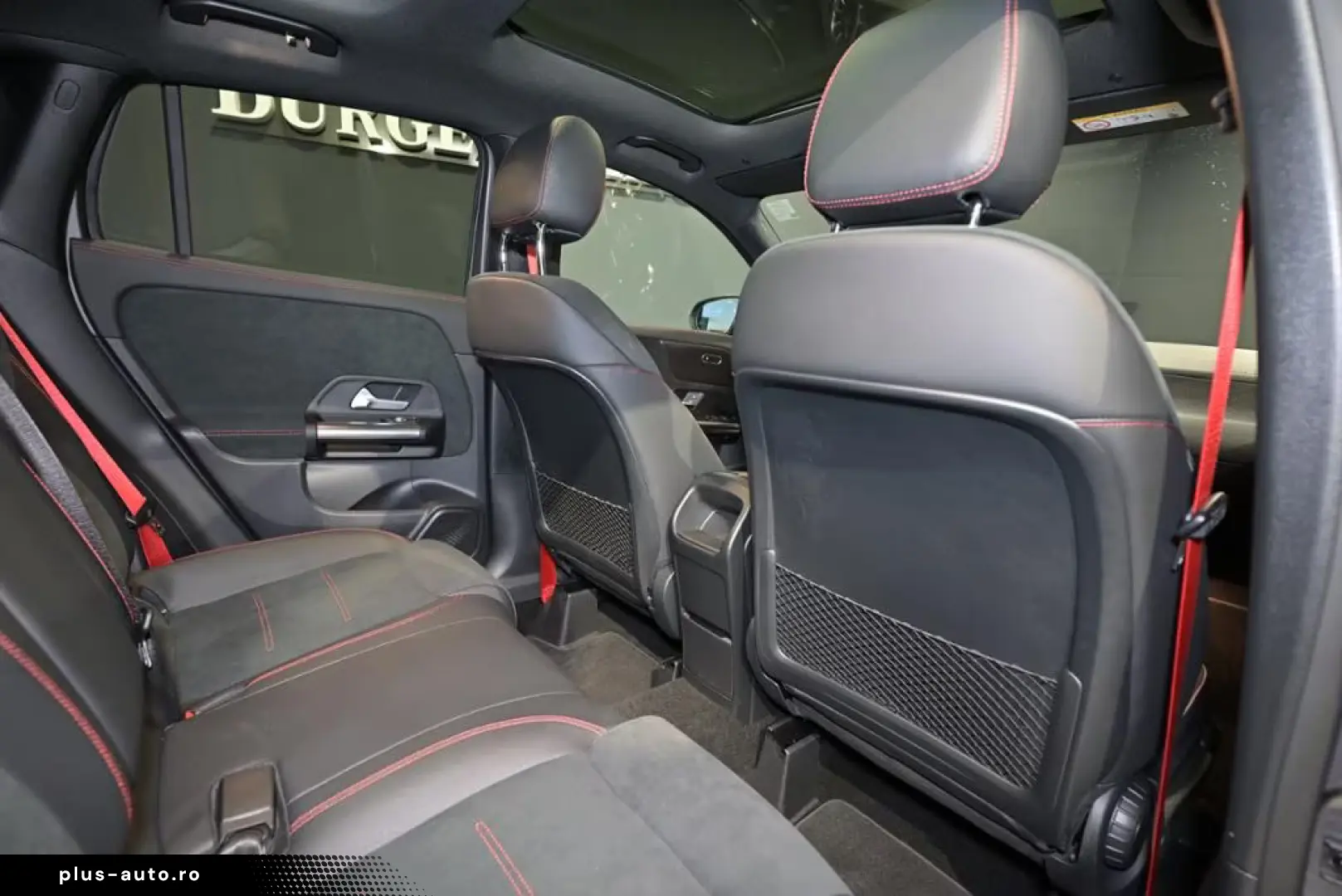 Mercedes-Benz GLA 35AMG 4M PANO AHK MULTIB KEYL RFK