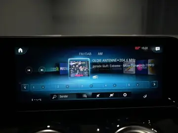 Mercedes-Benz GLA 35AMG 4M PANO AHK MULTIB KEYL RFK