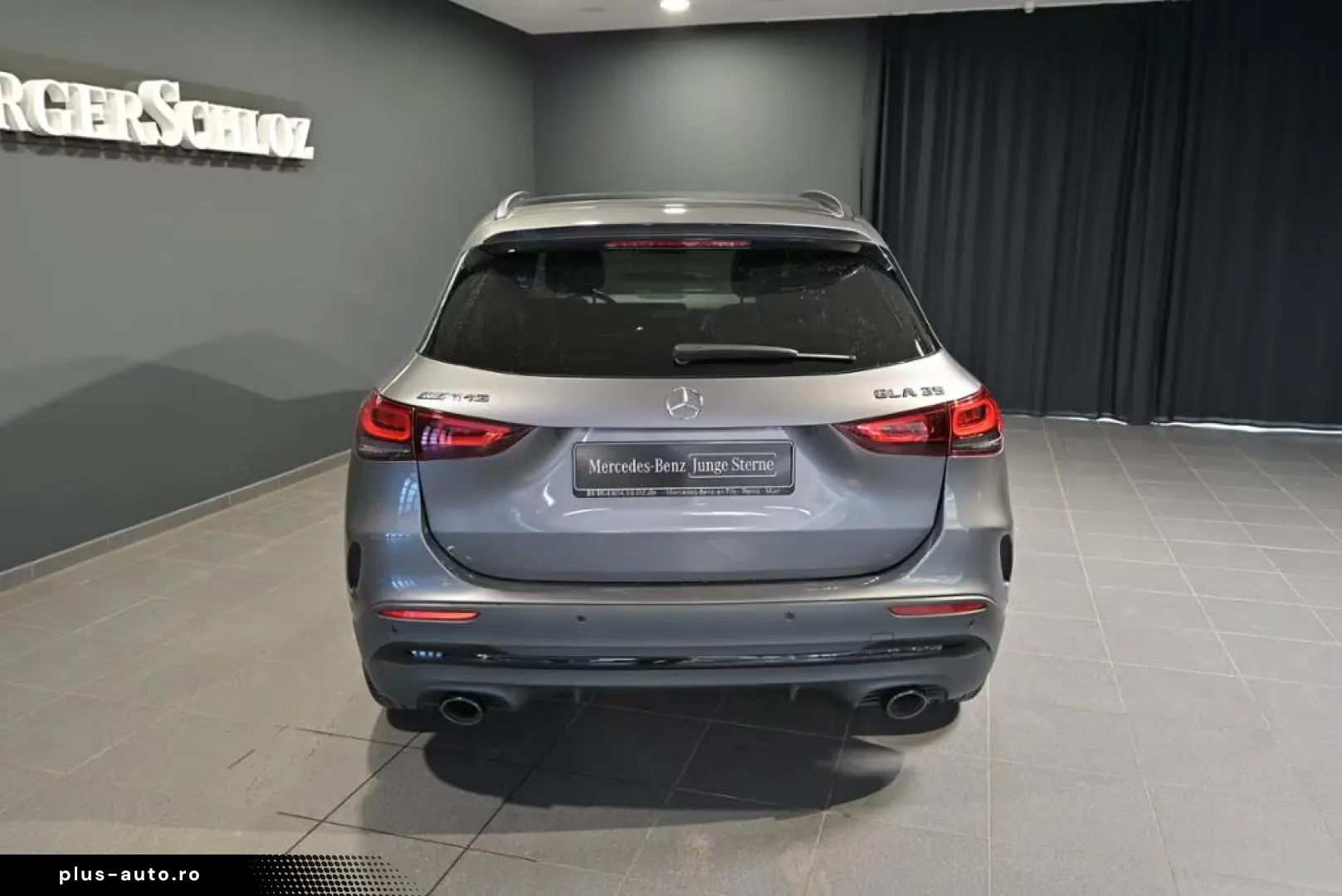Mercedes-Benz GLA 35AMG 4M PANO AHK MULTIB KEYL RFK