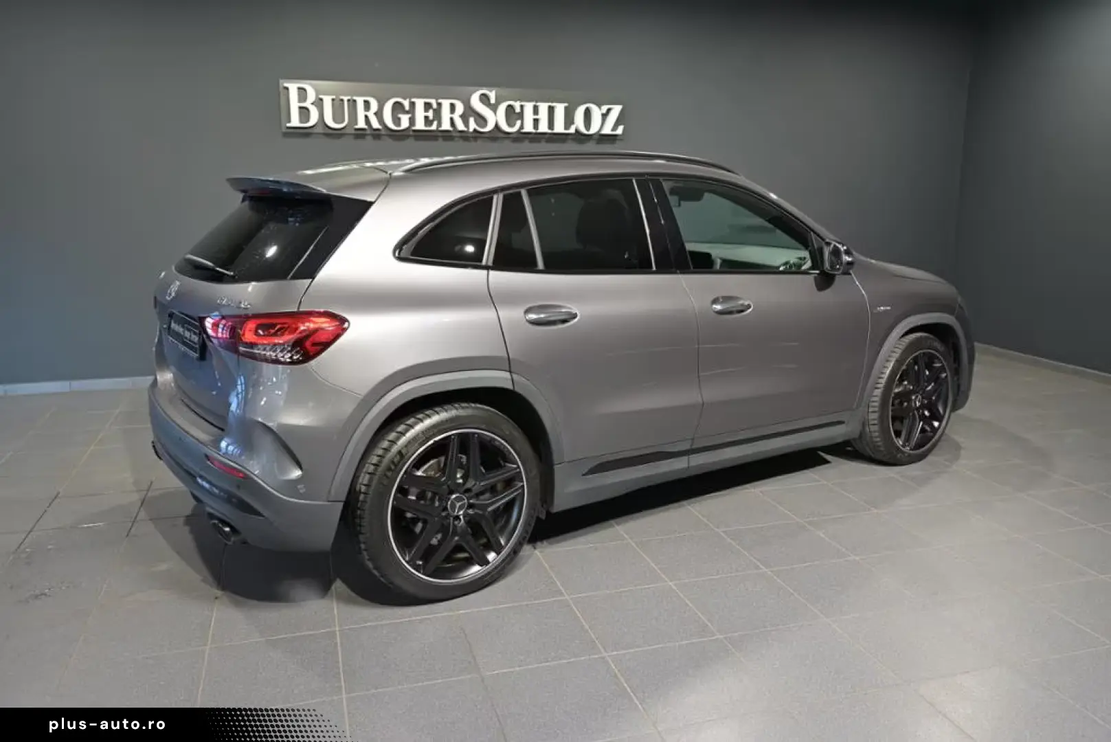 Mercedes-Benz GLA 35AMG 4M PANO AHK MULTIB KEYL RFK