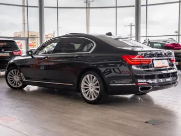 BMW Seria 7 740LD XDRIVE