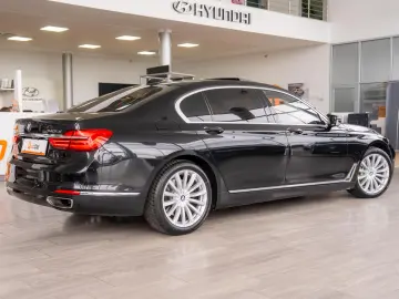 BMW Seria 7 740LD XDRIVE