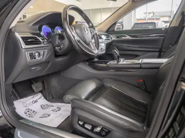 BMW Seria 7 740LD XDRIVE