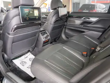 BMW Seria 7 740LD XDRIVE