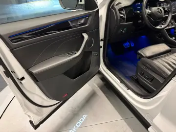 Skoda Kodiaq L&K 4x4  LEDER MASSAGE 360