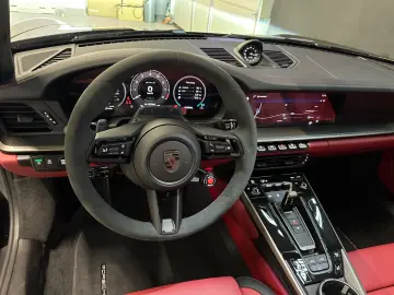 Porsche 992 .2 Turbo S Cabrio PASM BURMESTER