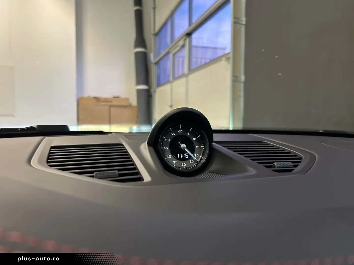 Porsche 992 .2 Turbo S Cabrio PASM BURMESTER