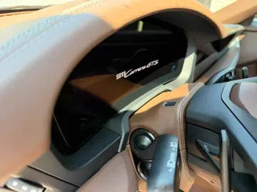 Porsche 911 Carrera GTS T-Hybrid Cabriolet
