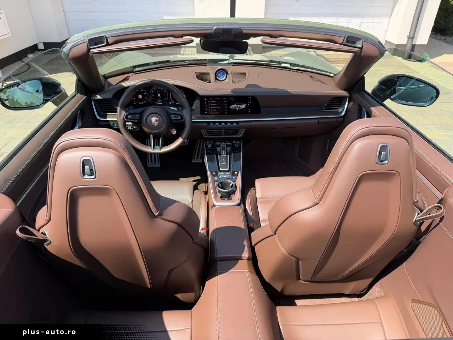Porsche 911 Carrera GTS T-Hybrid Cabriolet